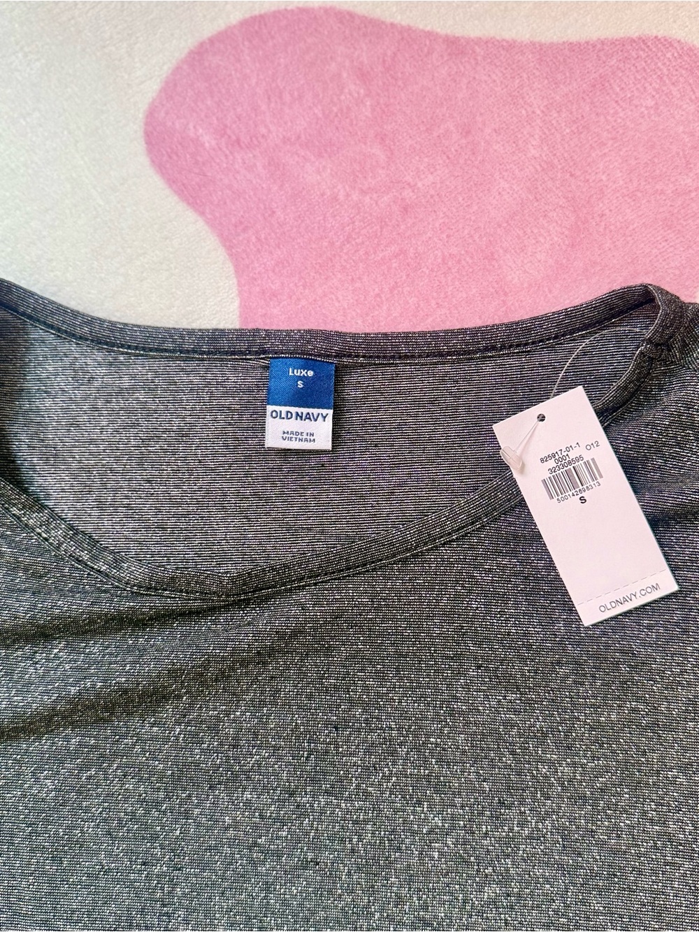Old Navy Luxe Metallic Heather Gray Short Sleeve Tee